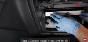 VW Golf 5. Innenraumfilter Pollenfilter wechsel 