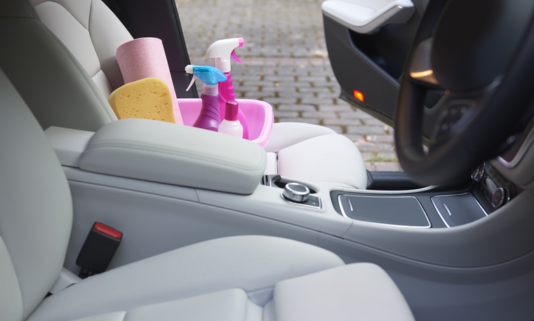 Auto-Reinigung: So einfach wird der Innenraum strahlend sauber